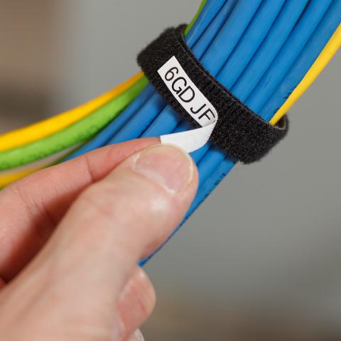 Étiquettes à crochets BradyGrip imprimables avec crochet VELCRO&#x000000ae; Brand pour étiqueteuses M710 et BMP71